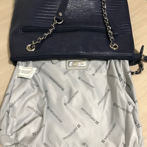 Naturalizer shoulder/crossbody bag🌹 - Picture 8 of 9